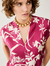 Carica l'immagine nel visualizzatore di Gallery, Blusa in twill di seta, fuxia