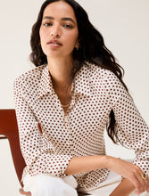 Carica l'immagine nel visualizzatore di Gallery, Camicia in raso fluido, avorio