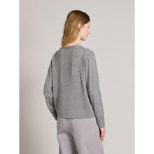 Carica l'immagine nel visualizzatore di Gallery, Cardigan pura lana vergine merino extrafine "MMLCANDITI"

