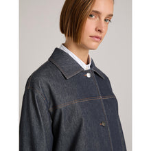 Carica l'immagine nel visualizzatore di Gallery, Giacca effetto denim in jersey compatto "MMLFANTE"
