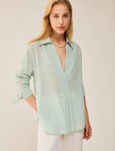 Carica l'immagine nel visualizzatore di Gallery, Blusa in voile di cotone, verde acqua
