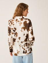 Carica l'immagine nel visualizzatore di Gallery, Camicia in raso fluido, avorio
