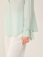 Carica l'immagine nel visualizzatore di Gallery, Blusa in voile di cotone, verde acqua
