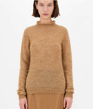 Carica l&#39;immagine nel visualizzatore di Gallery, Maglia in filato mohair e lana &quot;ODER&quot;
